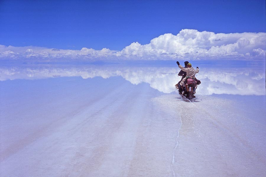 Photo by Alessio Corradini, on the Salar de Uyuni, Bolivia, of two locals