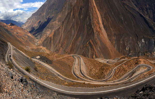 Photo by Paul Whitehead (Australia) of riding through the stunning Cañón del Pato and on the awesome road to La Pampa, Peru. Suzuki DR650.