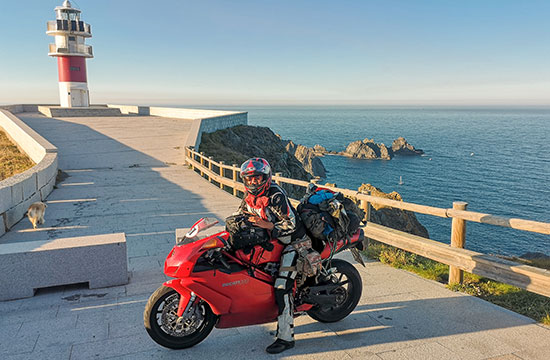 Valentina Bertelli, in front of a lighthouse