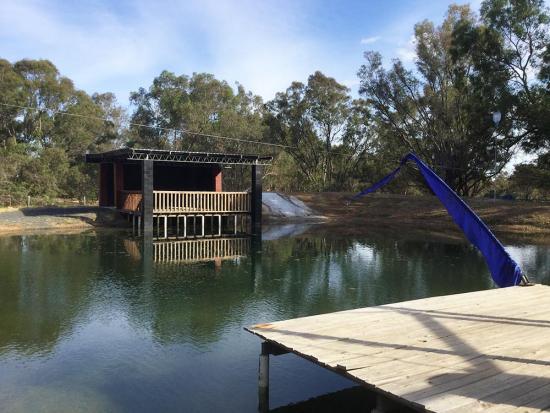 Yourdamung Rd Retreat - Swimming area and stage.