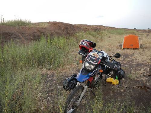 Roadside camp in Sudan.